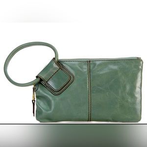 HOBO Sable zip wristlet